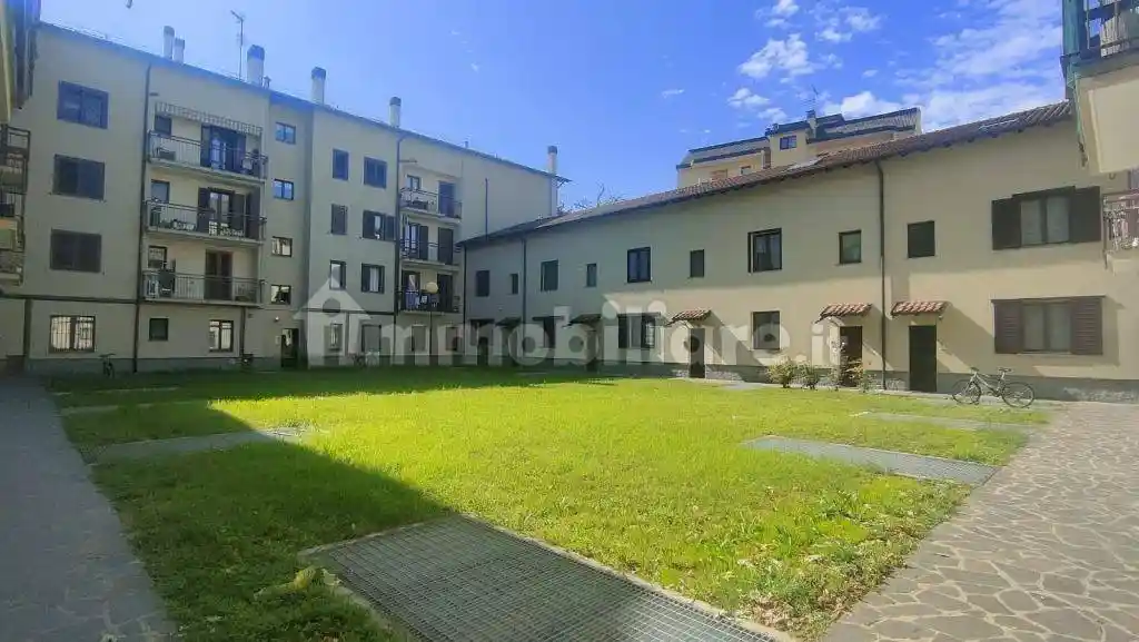 Appartamento in vendita a Pogliano Milanese