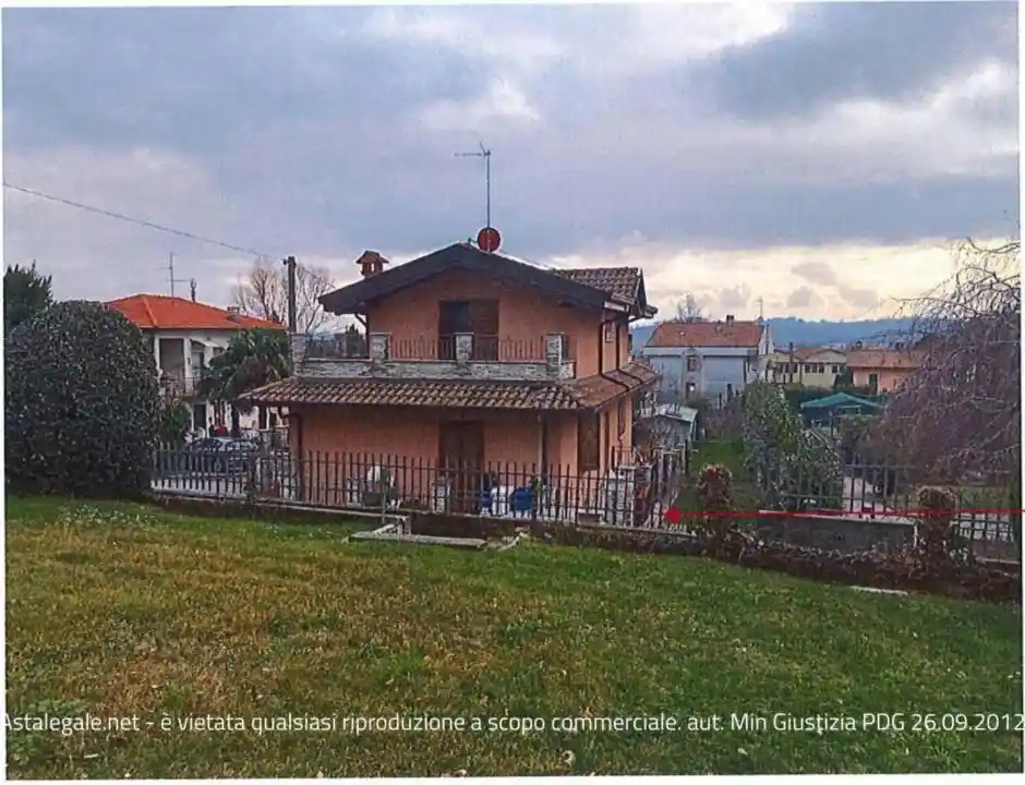 Villa in vendita a Erba