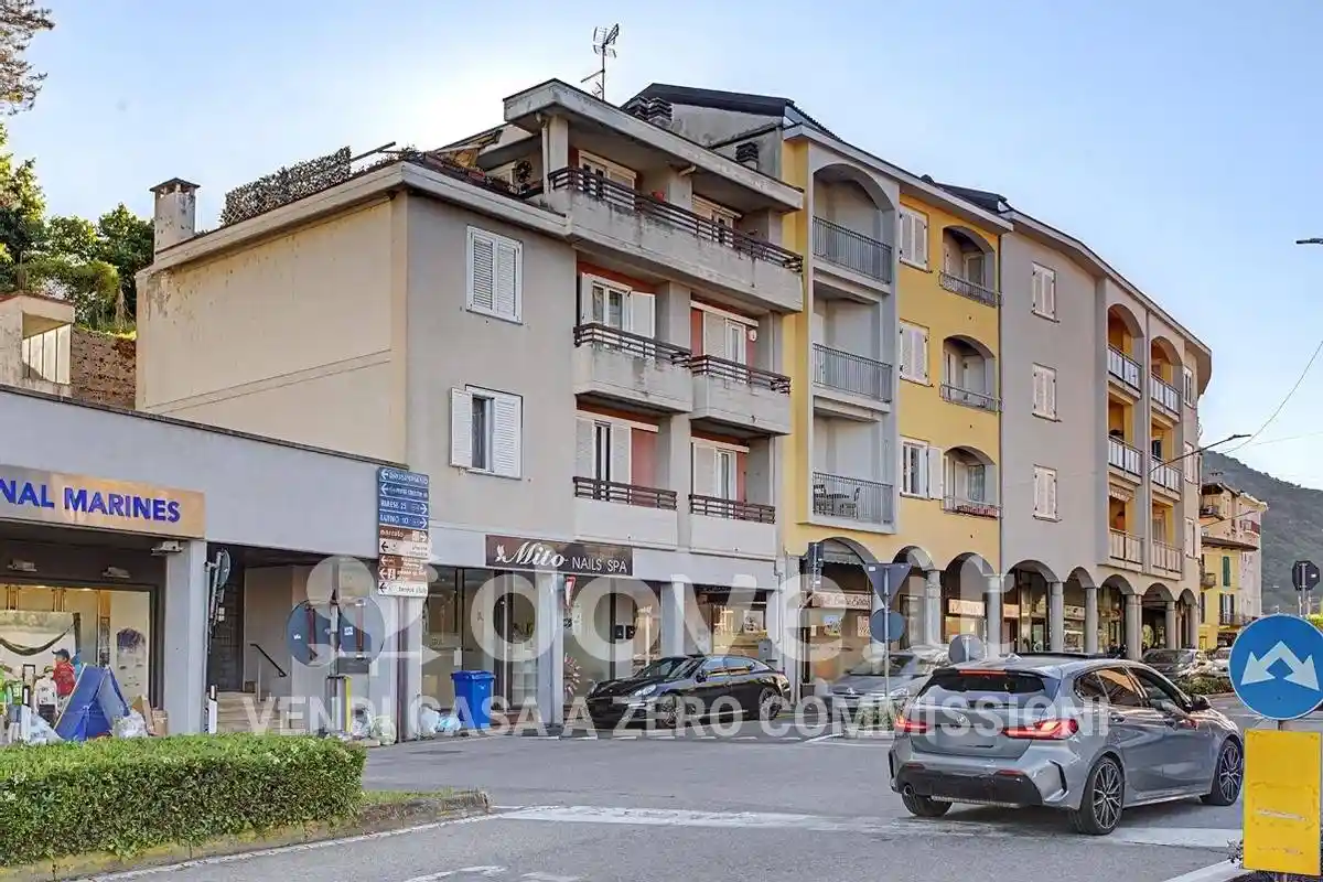 Appartamento in vendita a Lavena Ponte Tresa