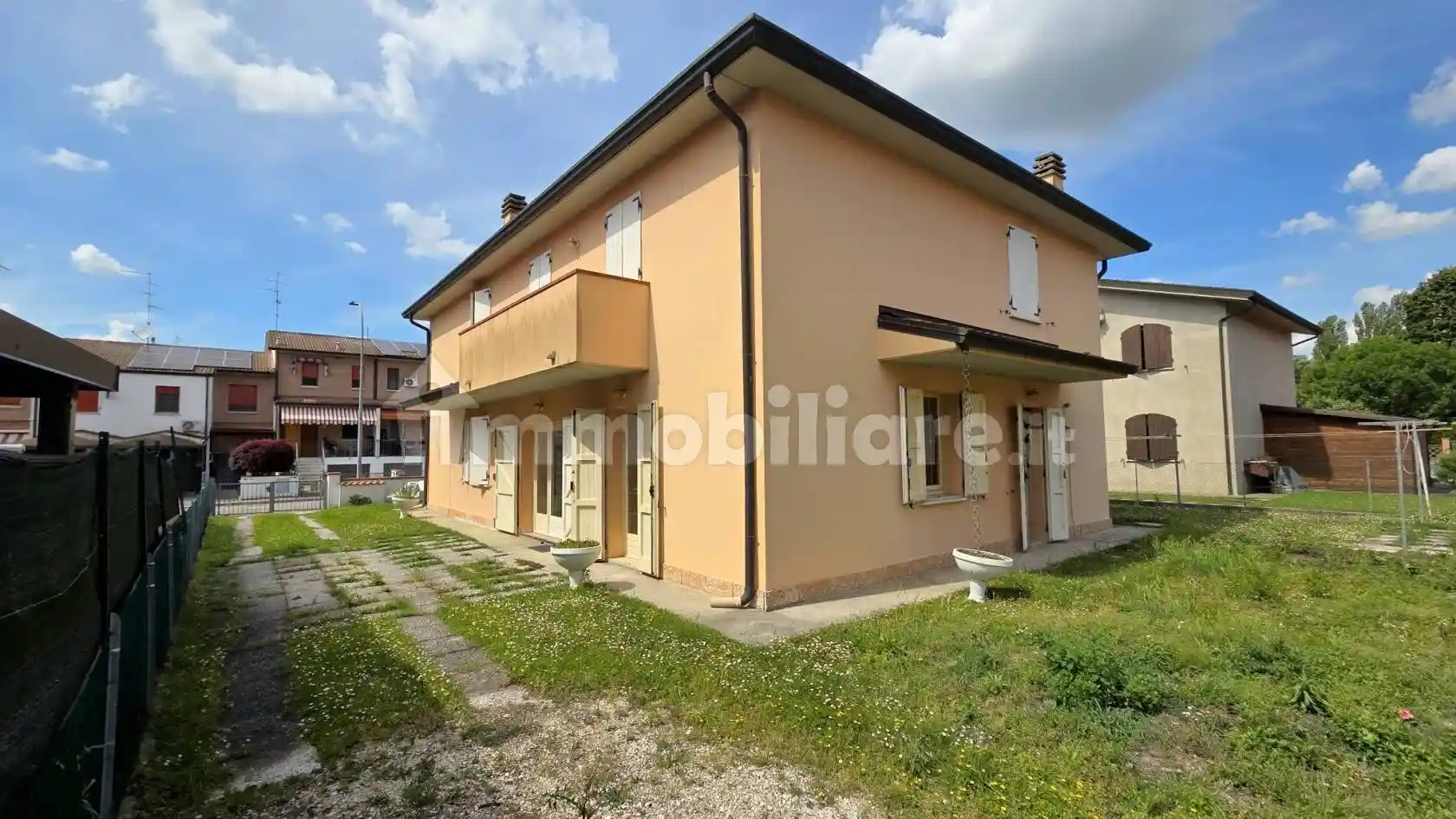 Villa in affitto a Ferrara