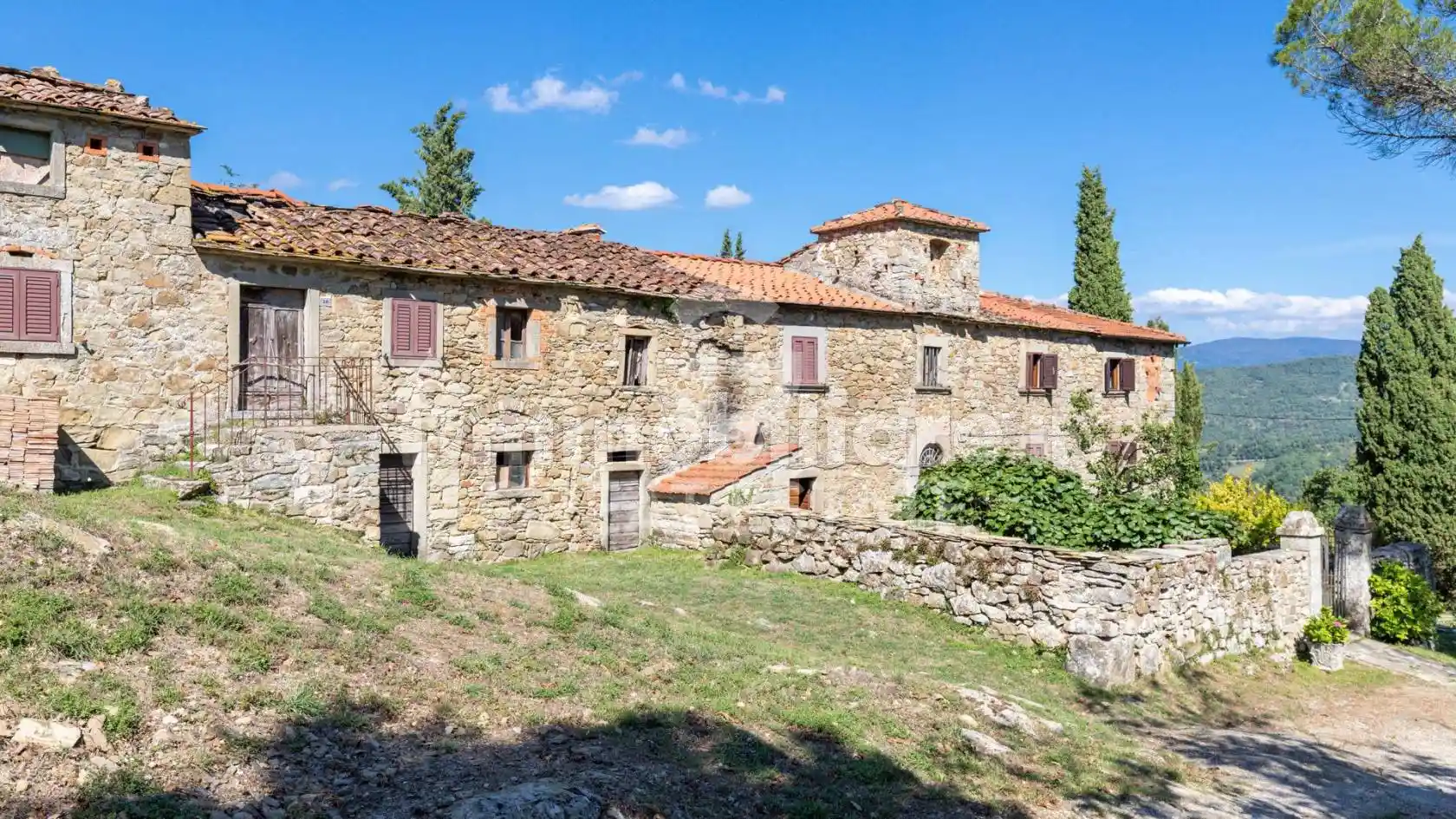 Palazzo - Edificio in vendita a Subbiano