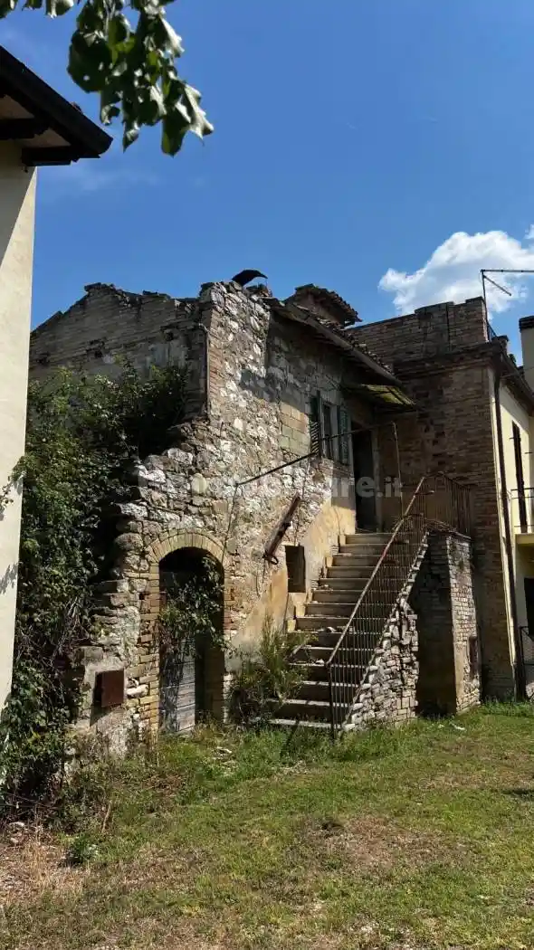 Casa indipendente in vendita a Assisi