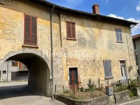 Rustico - Casale in vendita a Comabbio