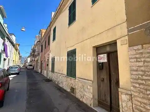 Appartamento in vendita a Priverno