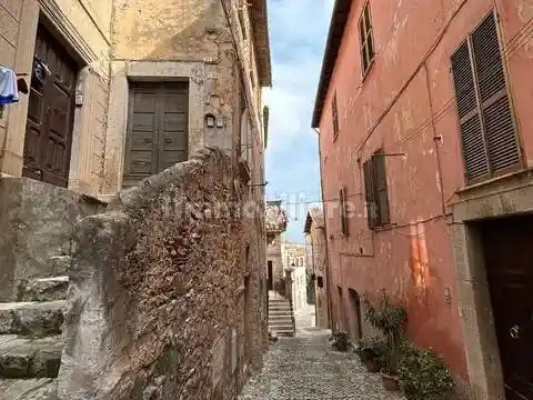Appartamento in vendita a Priverno