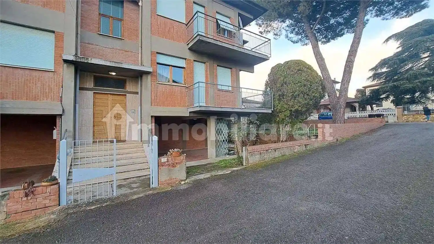 Appartamento in vendita a Sinalunga