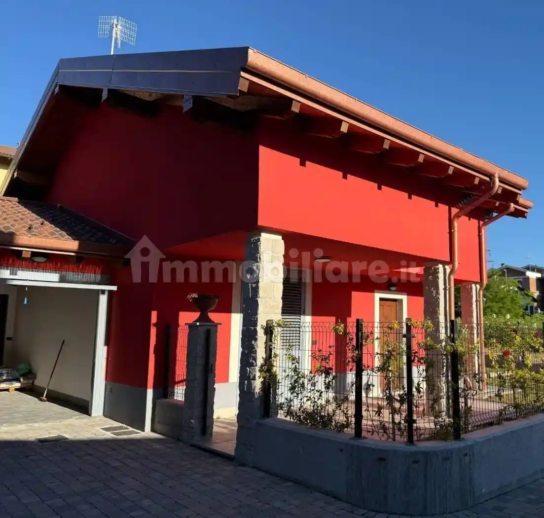 Villa in vendita a Stazzano