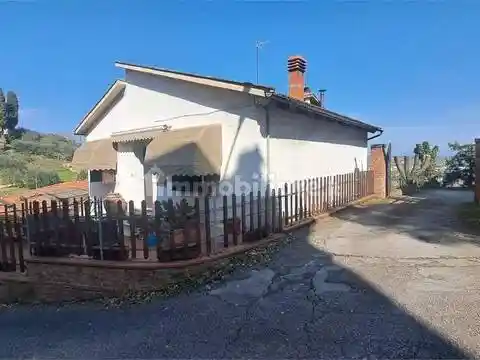 Villa in vendita a Sinalunga