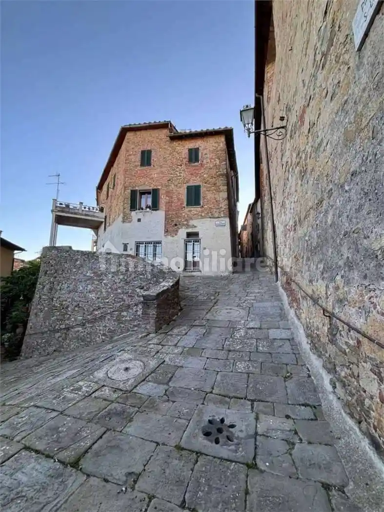 Villa in vendita a Sinalunga