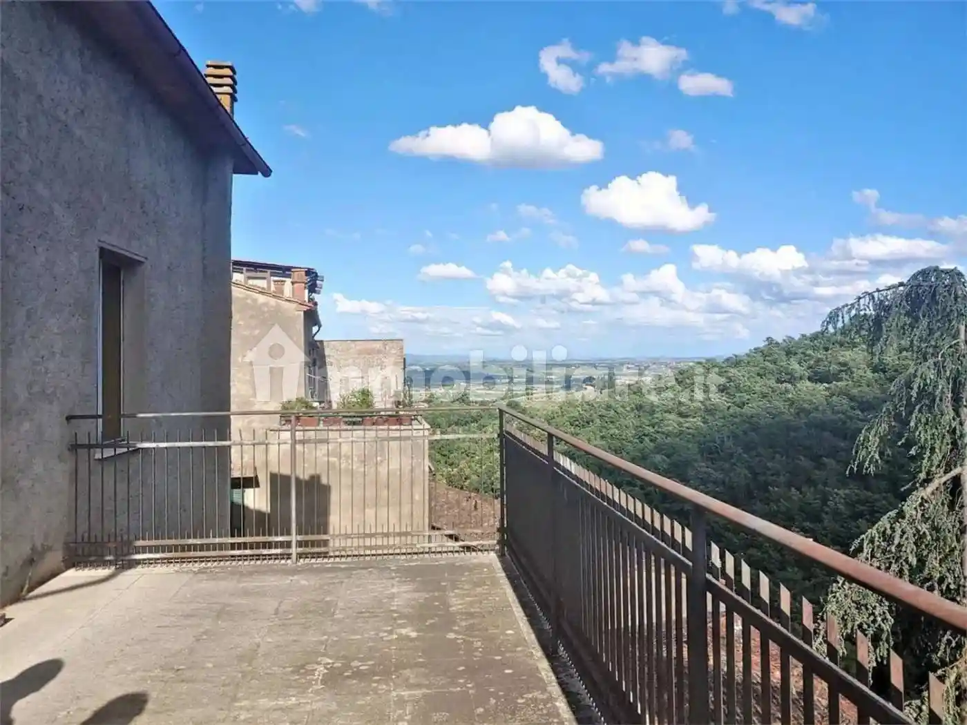 Appartamento in vendita a Sinalunga