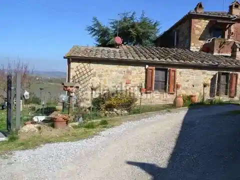 Appartamento in vendita a Sinalunga