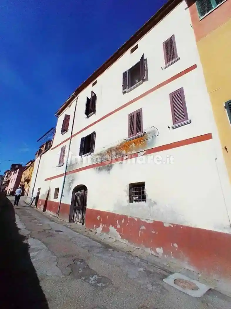 Appartamento in vendita a Sinalunga