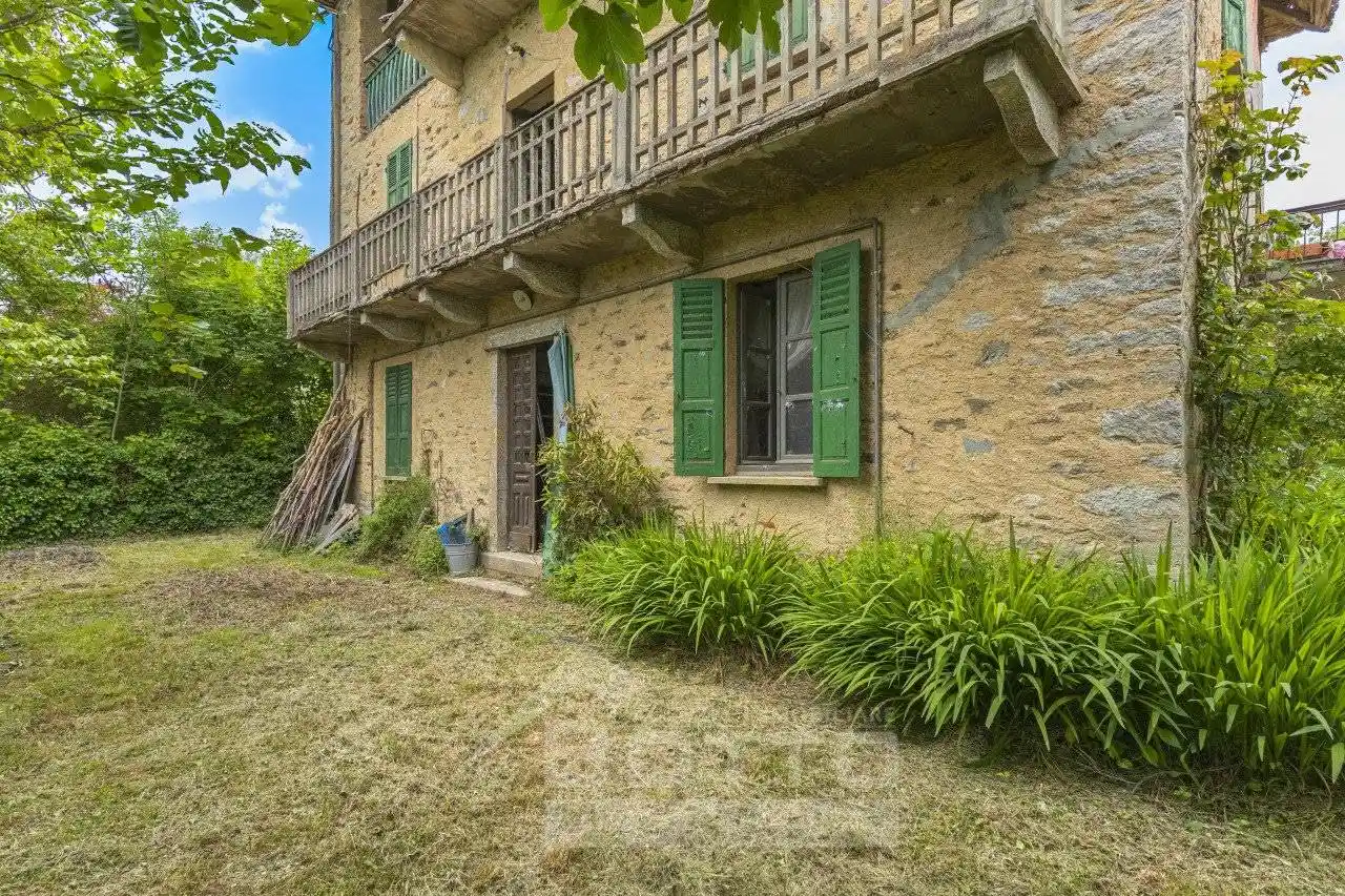 Casa indipendente in vendita a Ameno