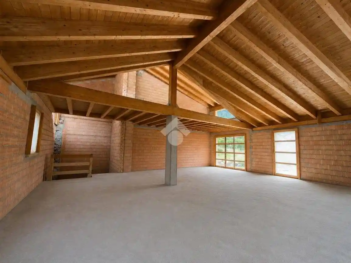 Casa indipendente in vendita a Sernio