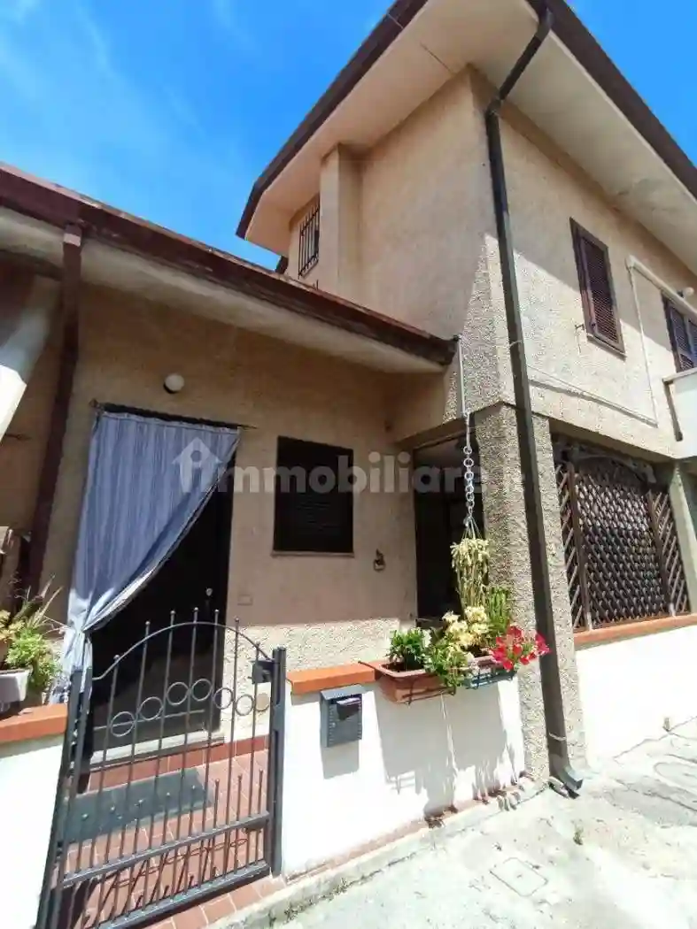 Villetta a schiera - foto 2