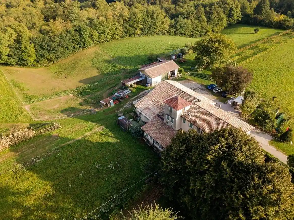Rustico - Casale in vendita a Volpago del Montello