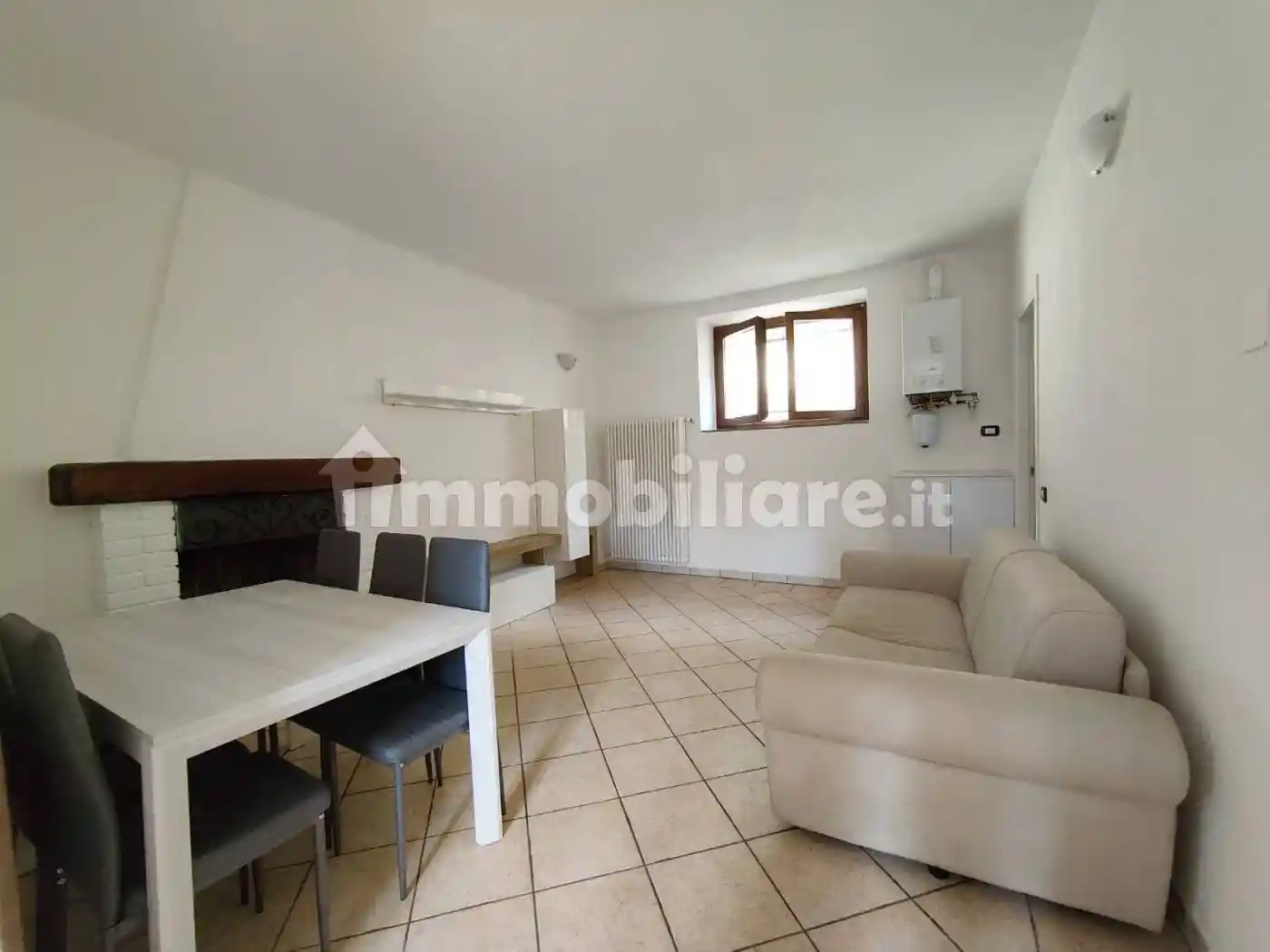 Appartamento in affitto a Rodero