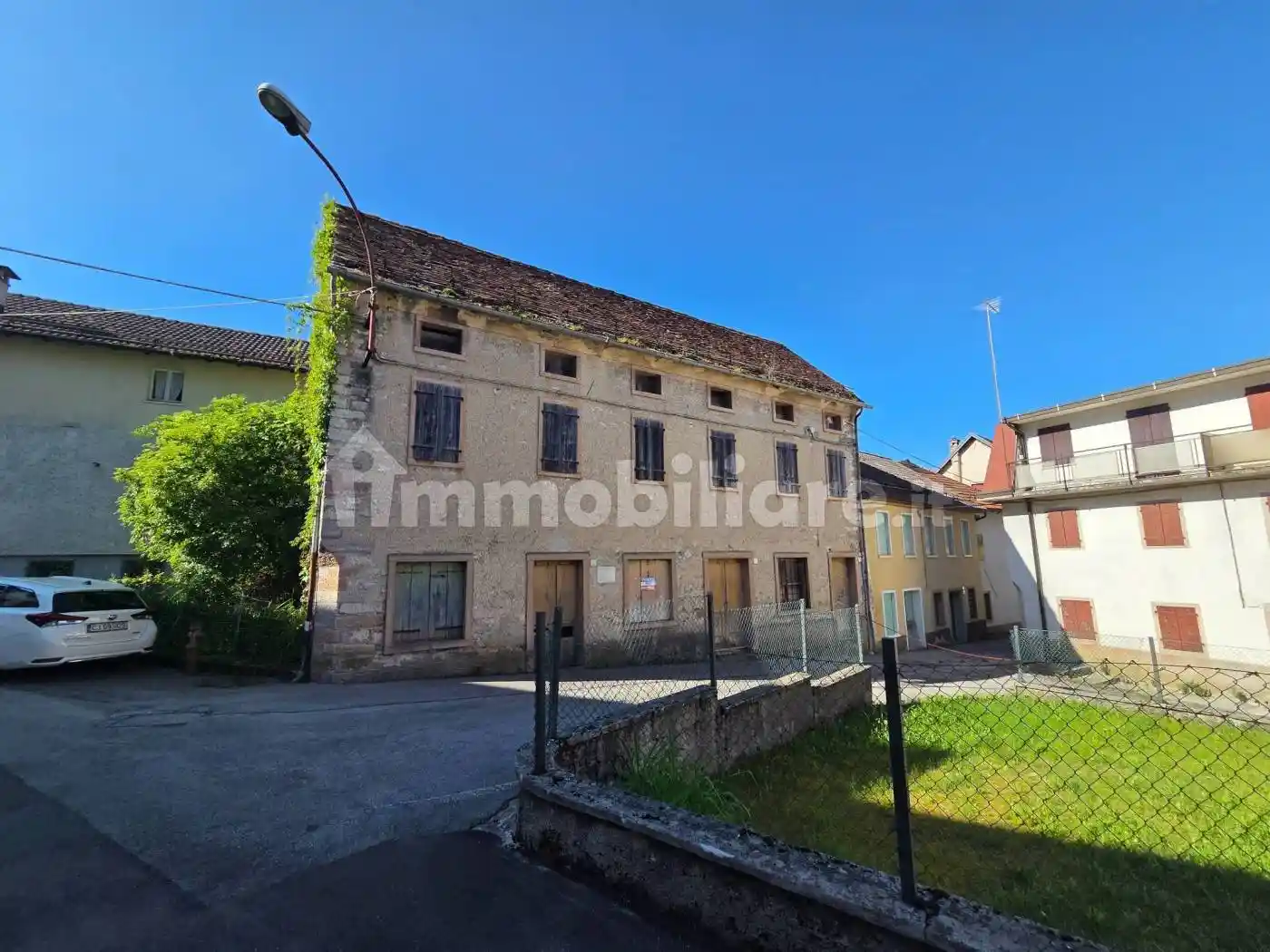 Villa in vendita a Tambre