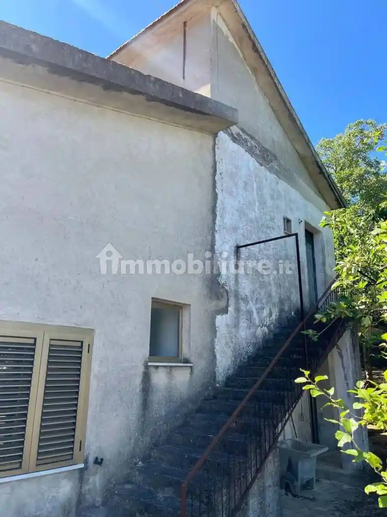Villa in vendita a Trentinara
