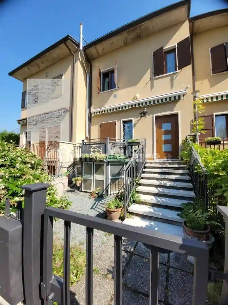 Villetta a schiera - foto 2