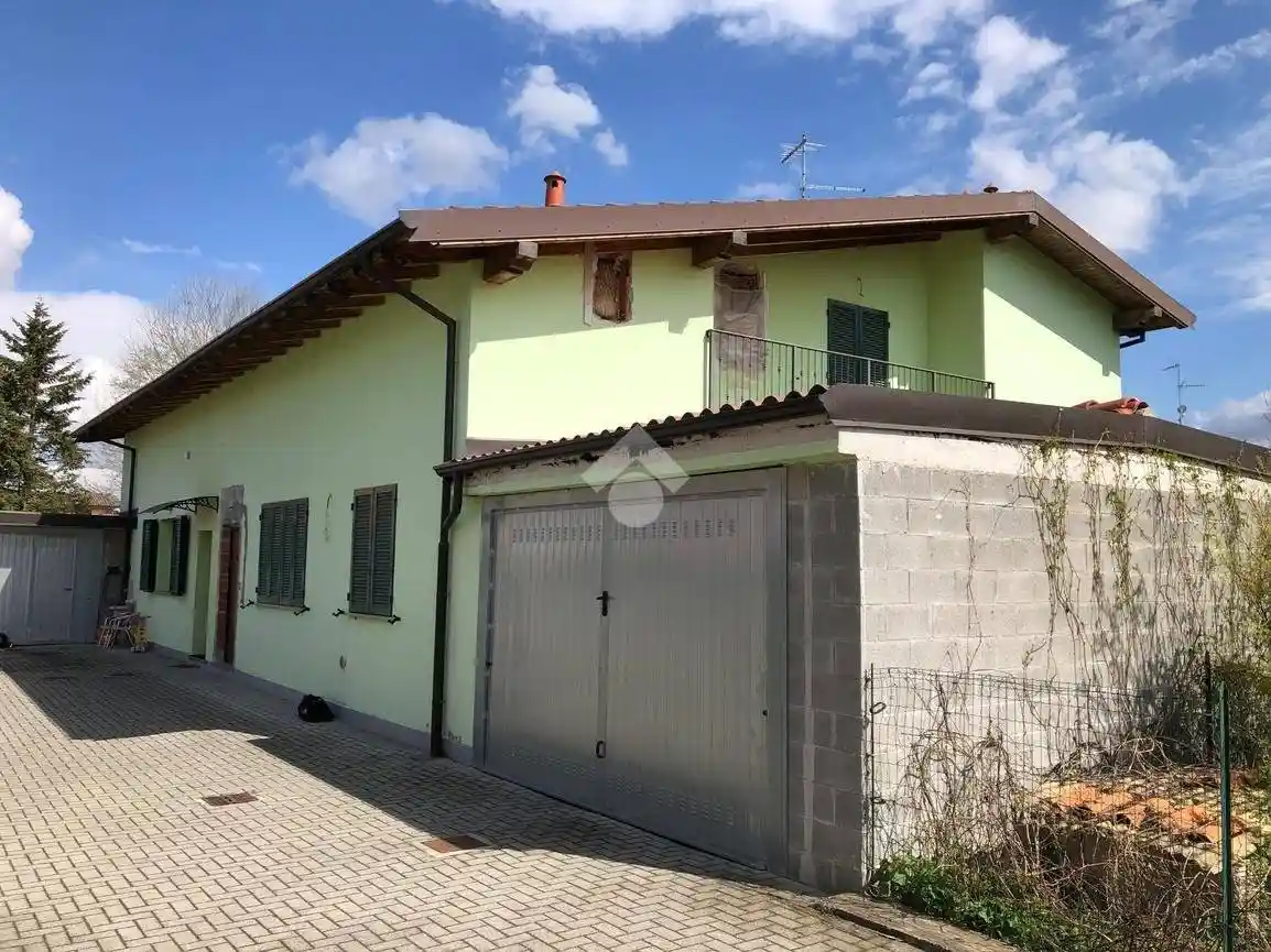 Villa in vendita a Lungavilla