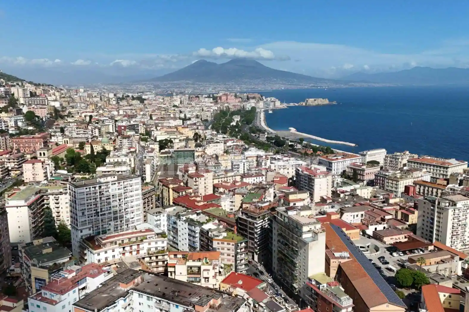 Appartamento in vendita a Napoli