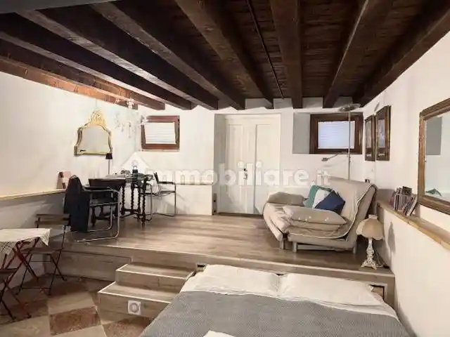 Appartamento in vendita a Venezia