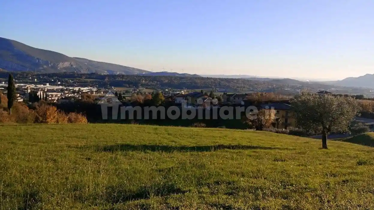 Rustico - Casale in vendita a Caprino Veronese