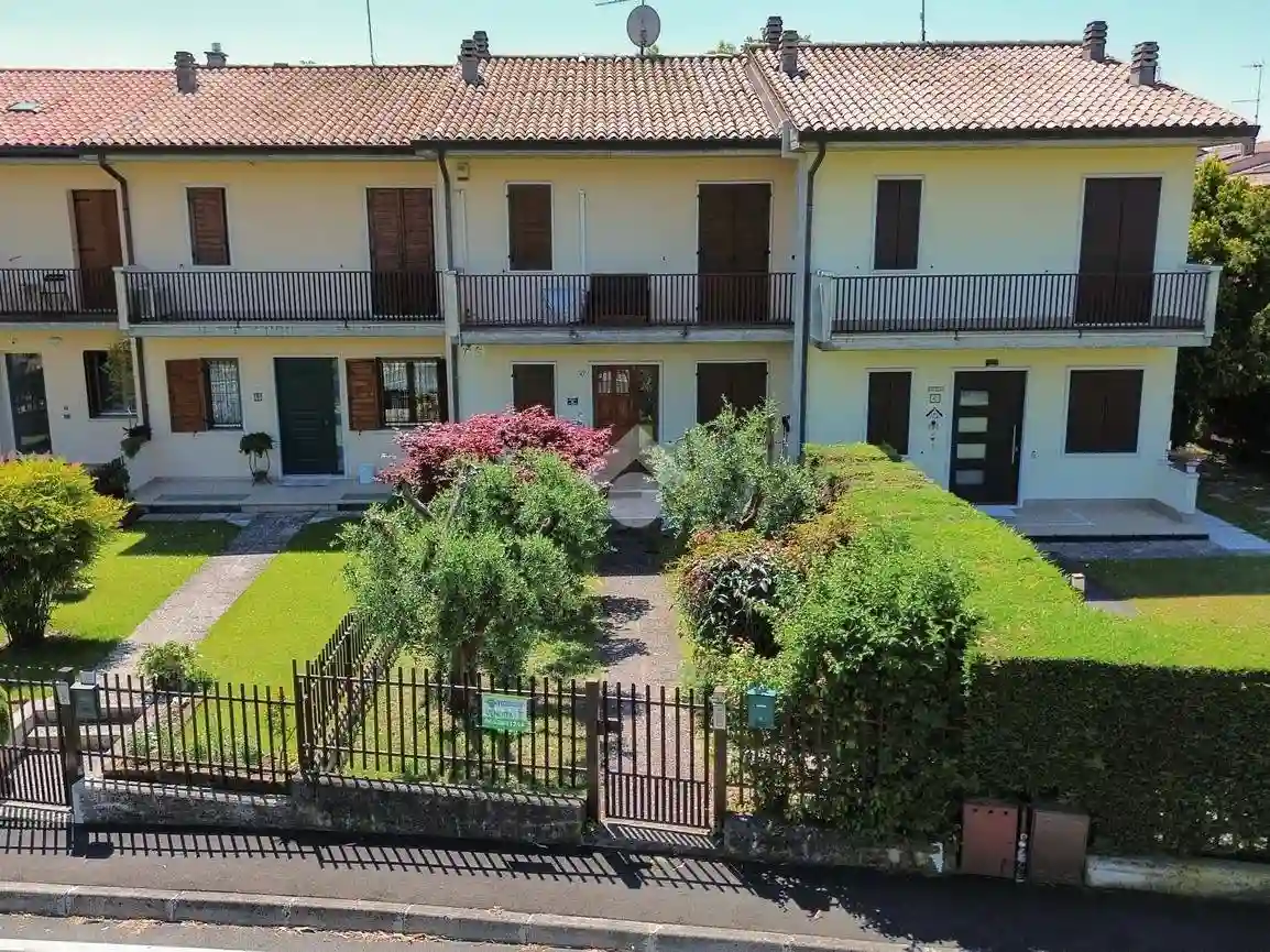 Villetta a schiera - foto 2
