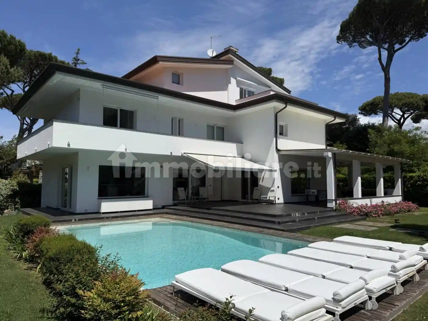 Villa in vendita a Pietrasanta