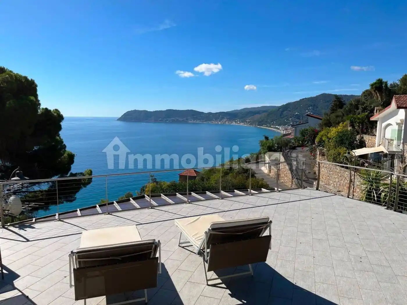 Villa in vendita a Alassio