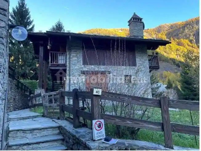 Appartamento in vendita a Courmayeur
