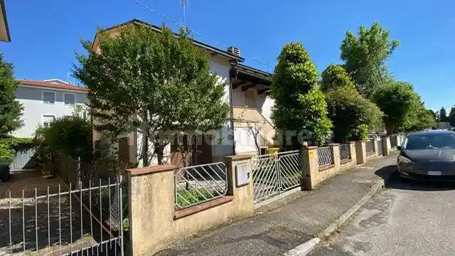 Casa indipendente in vendita a Forlimpopoli