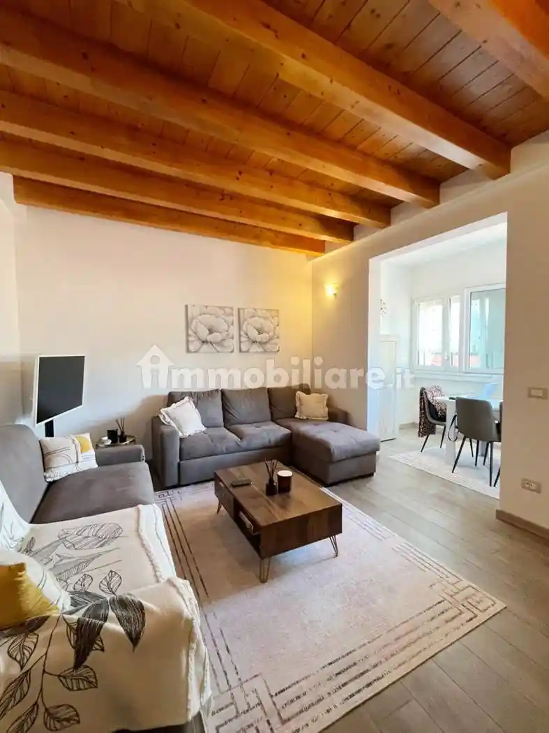 Appartamento in affitto a Como
