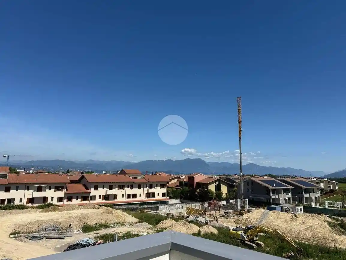 Appartamento in vendita a Desenzano del Garda