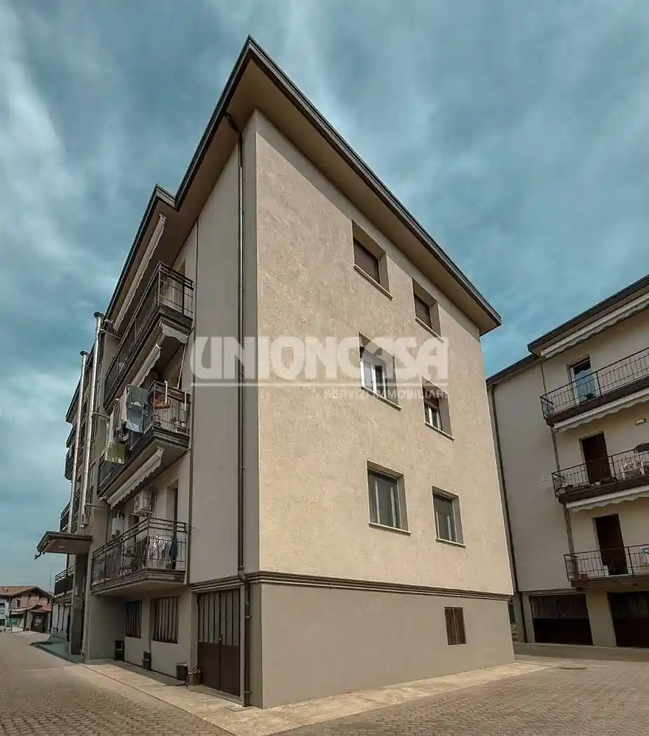 Appartamento in vendita a Bregnano