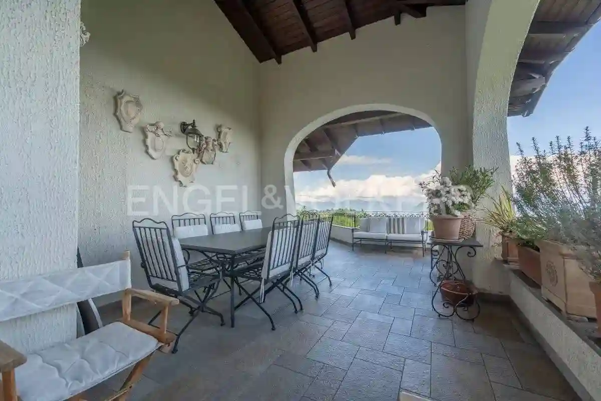 Villa - foto 2