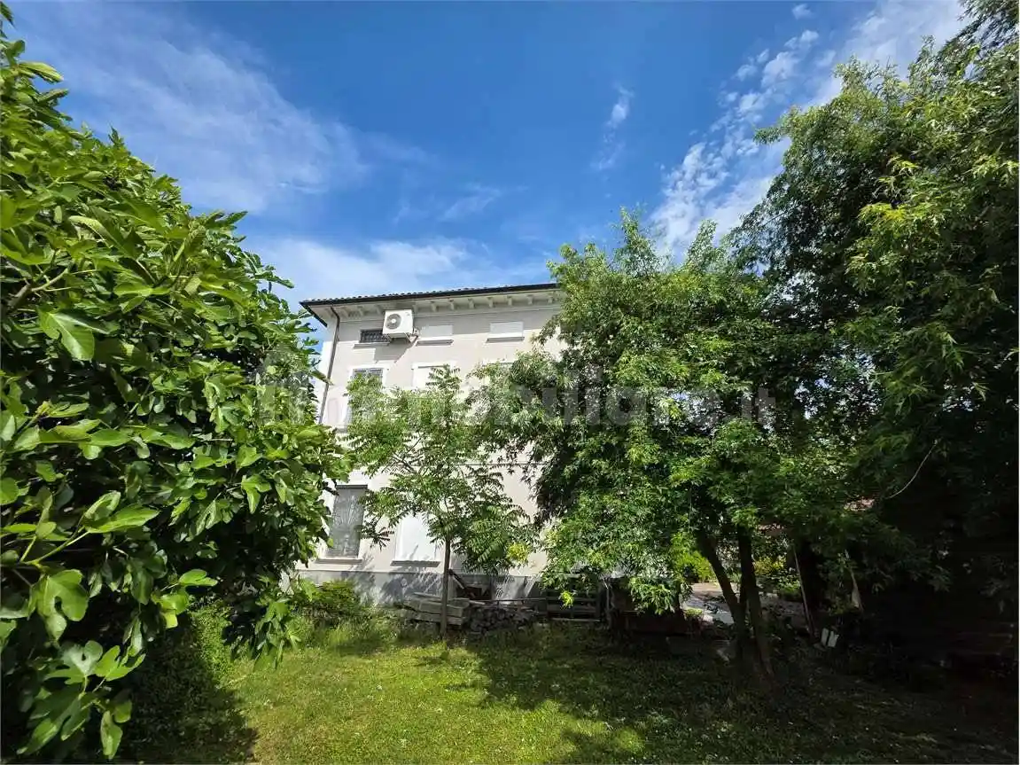 Villa in vendita a Bozzole