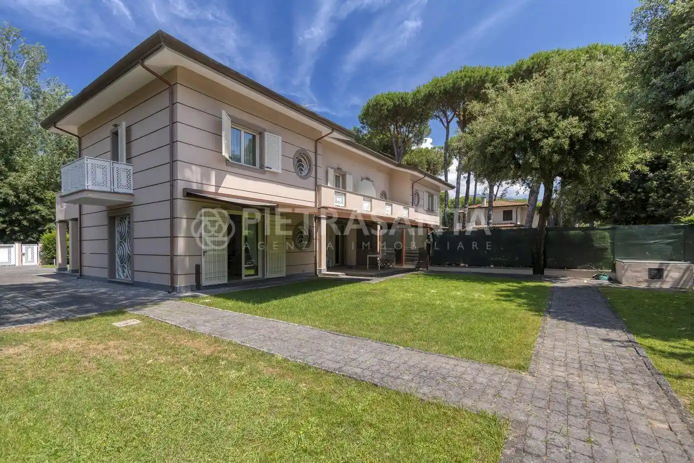 Villa in affitto a Forte dei Marmi