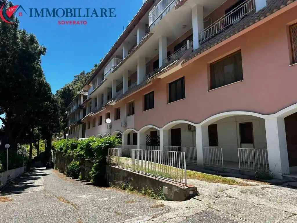 Appartamento in vendita a Stalettì
