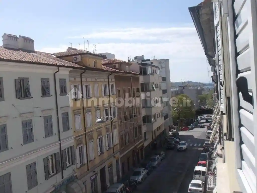 Appartamento in vendita a Trieste