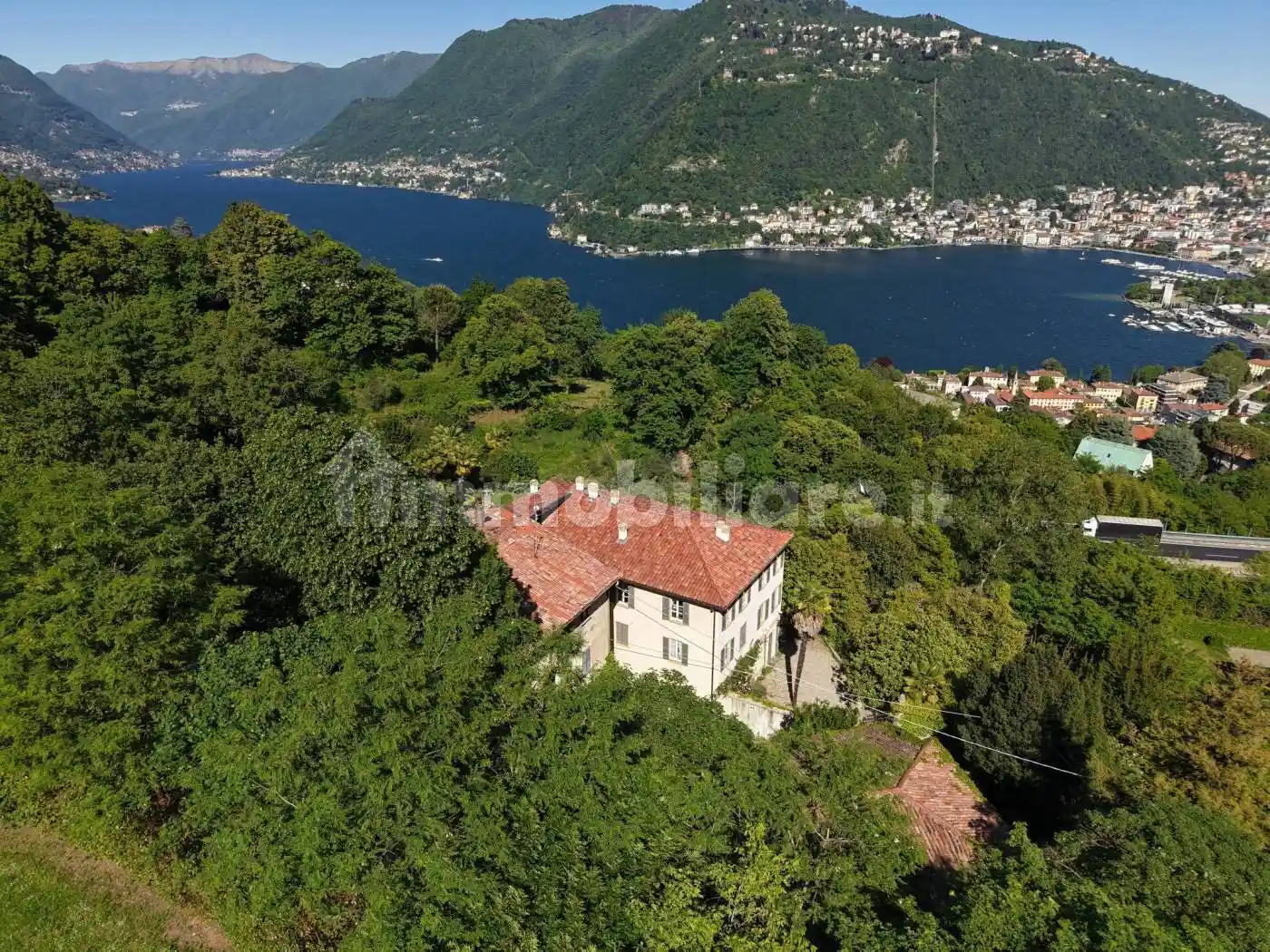 Villa in vendita a Como