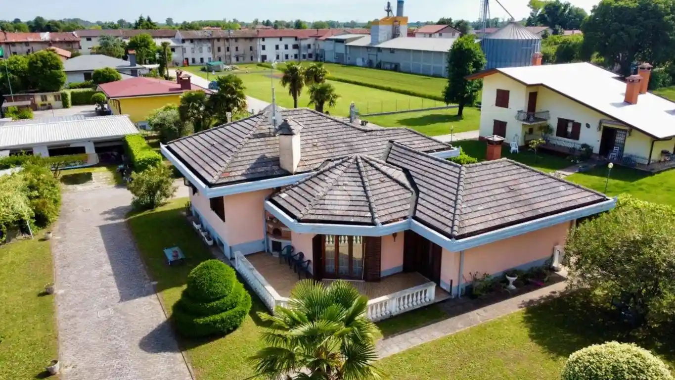 Villa in vendita a Talmassons
