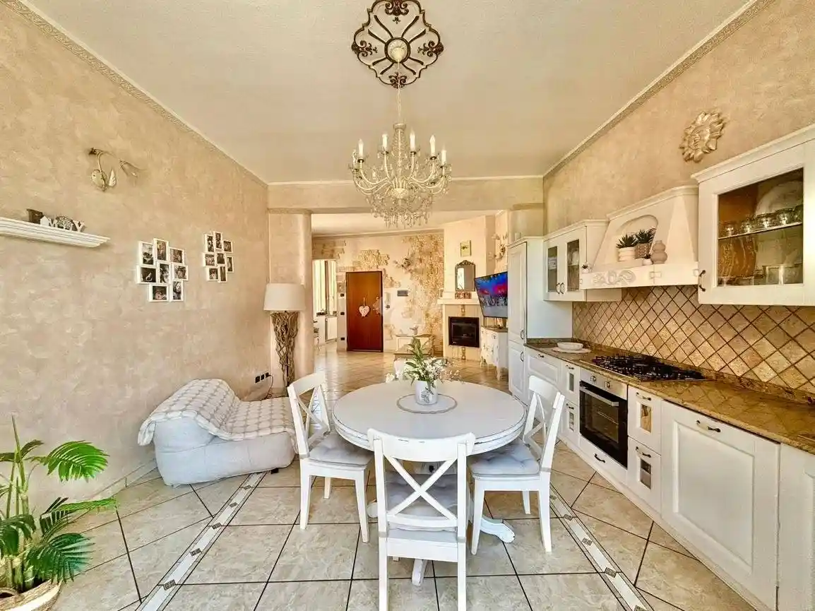 Villa in vendita a Novara