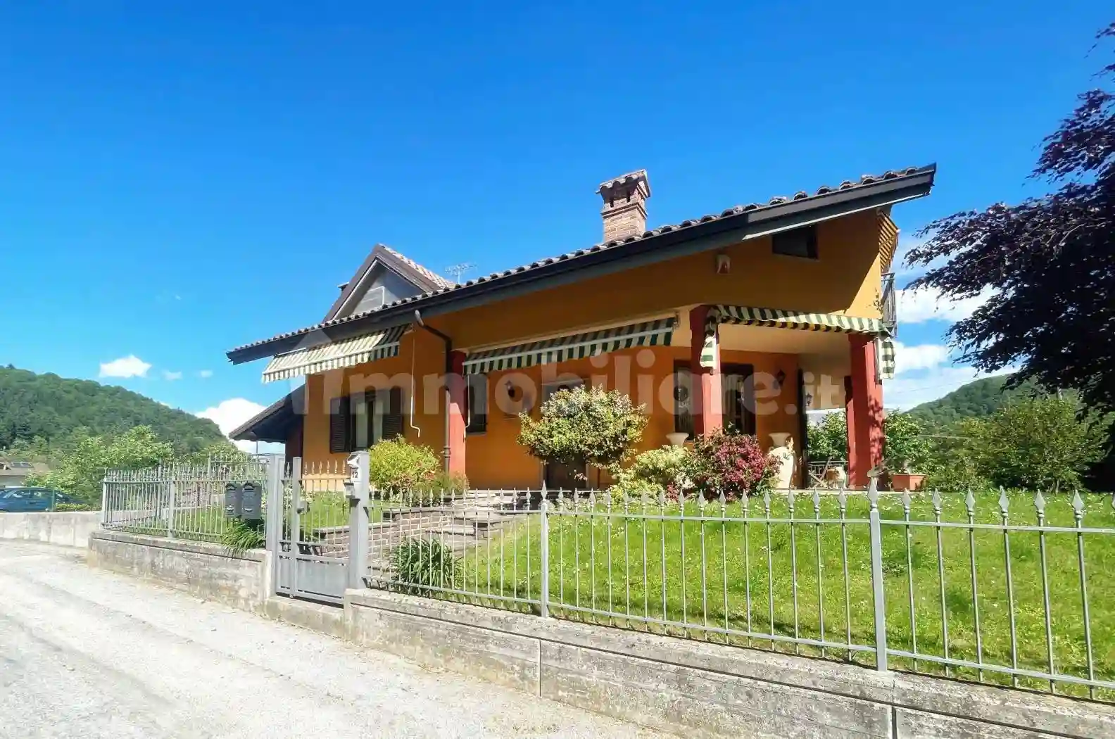 Villa - foto 2