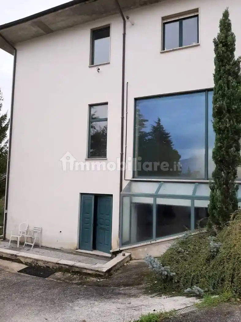 Casa indipendente in vendita a Avezzano