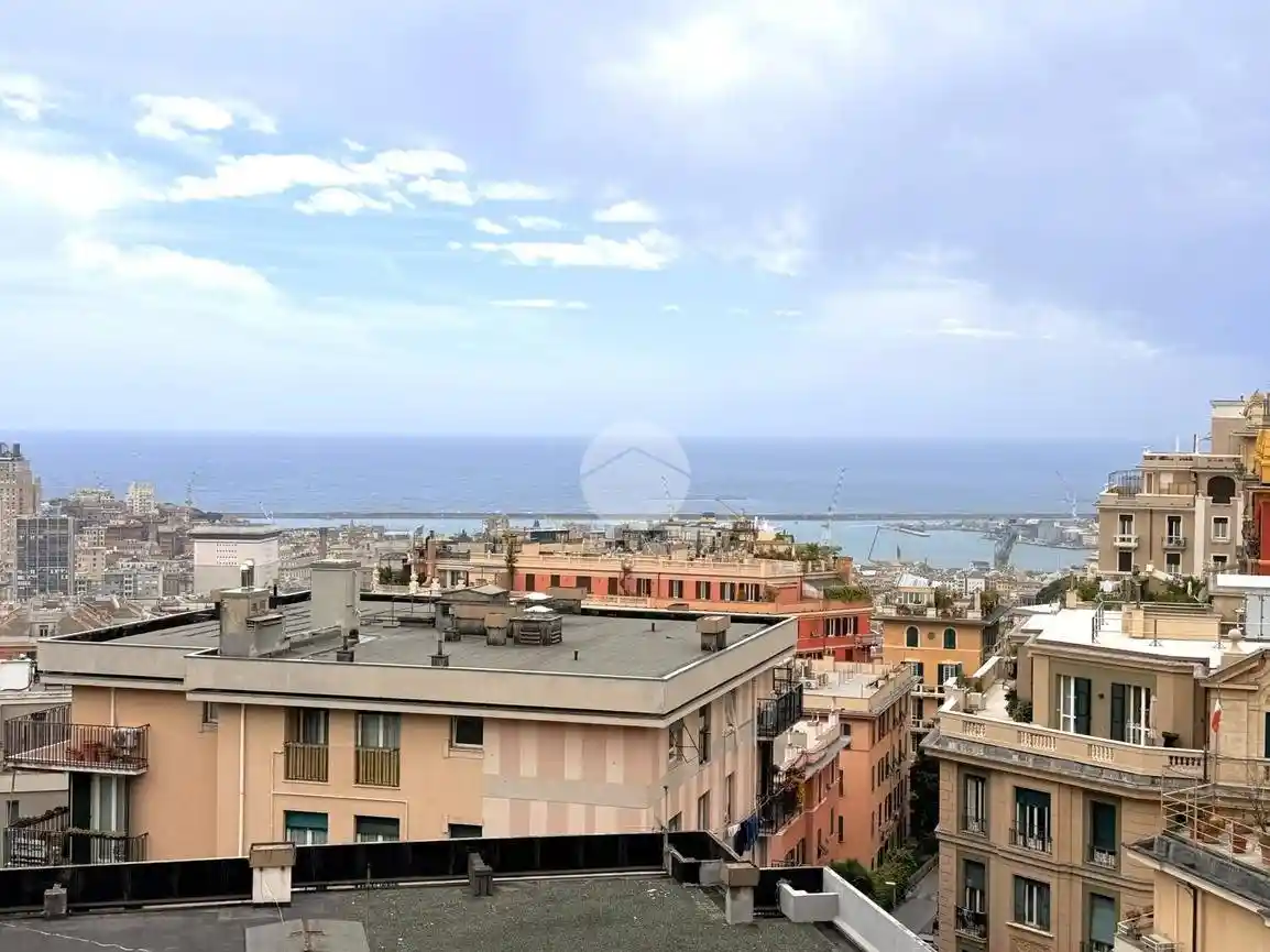 Appartamento in vendita a Genova