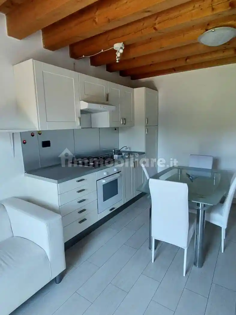 Appartamento in affitto a Lonigo