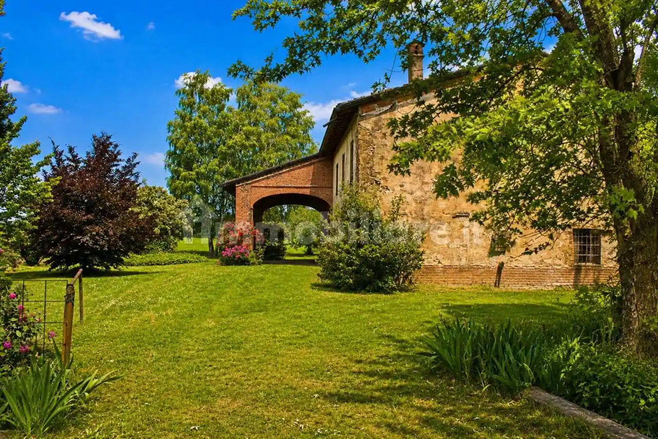 Rustico - Casale in vendita a Sissa Trecasali