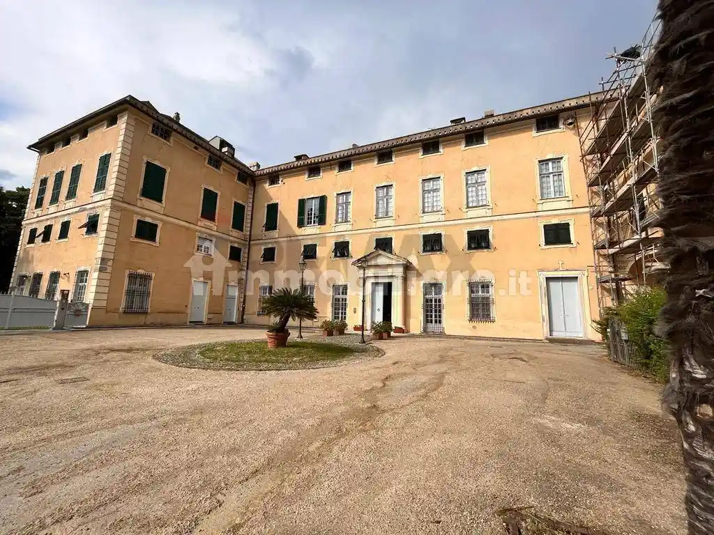 Appartamento in vendita a Genova